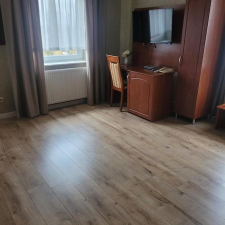 Hotel Arkadia Konskie 外观 照片