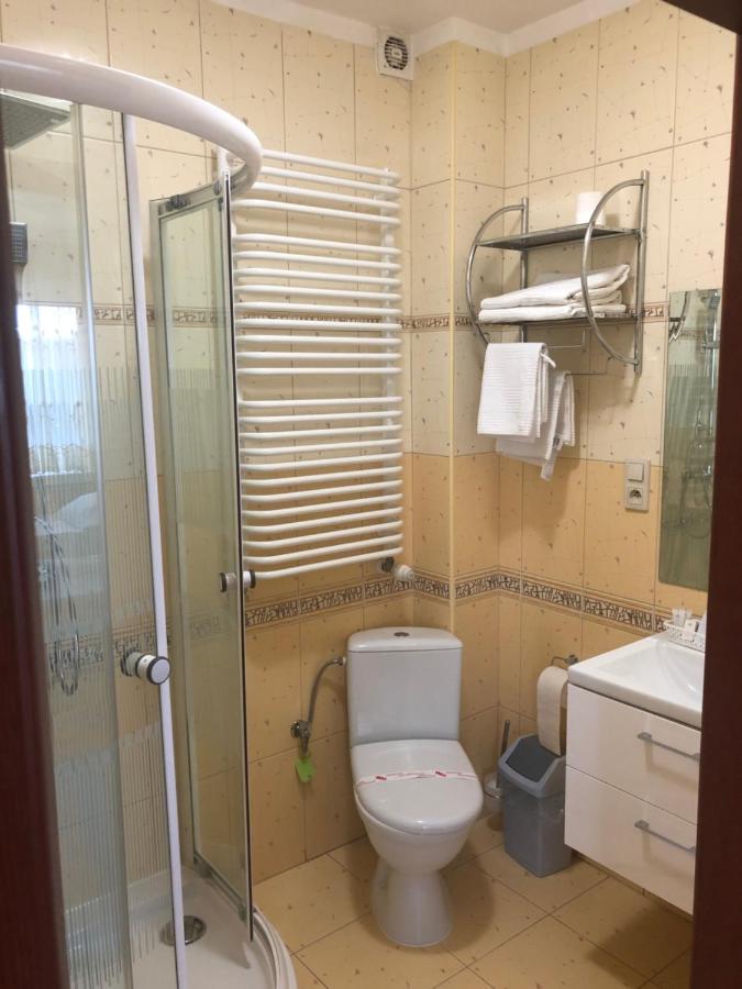 Hotel Arkadia Konskie 外观 照片