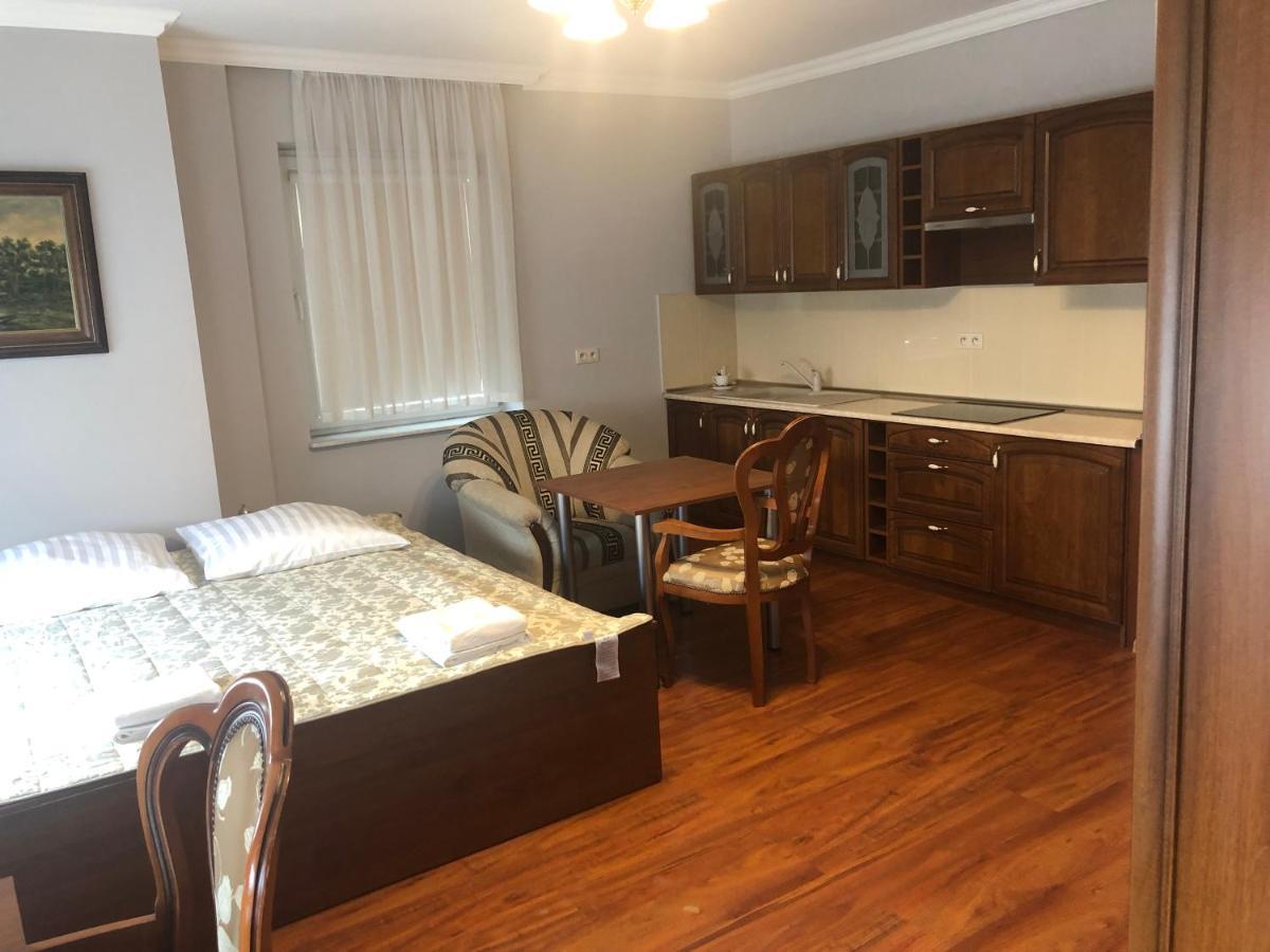 Hotel Arkadia Konskie 外观 照片
