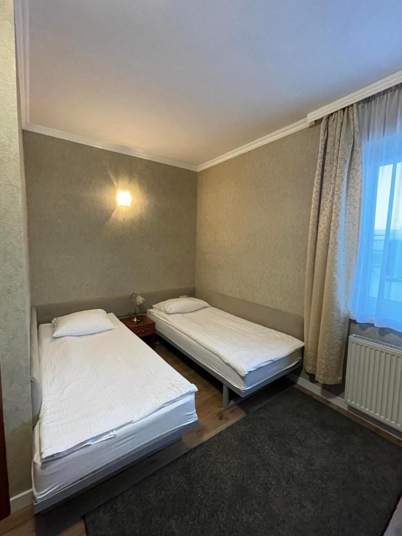 Hotel Arkadia Konskie 外观 照片