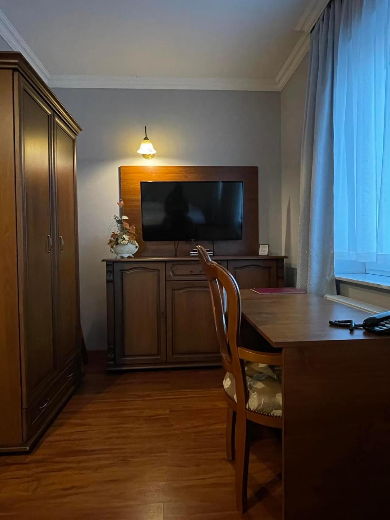 Hotel Arkadia Konskie 外观 照片