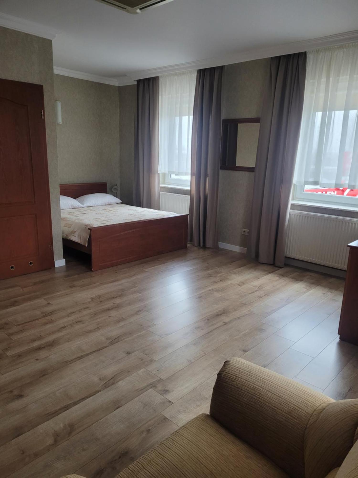Hotel Arkadia Konskie 外观 照片