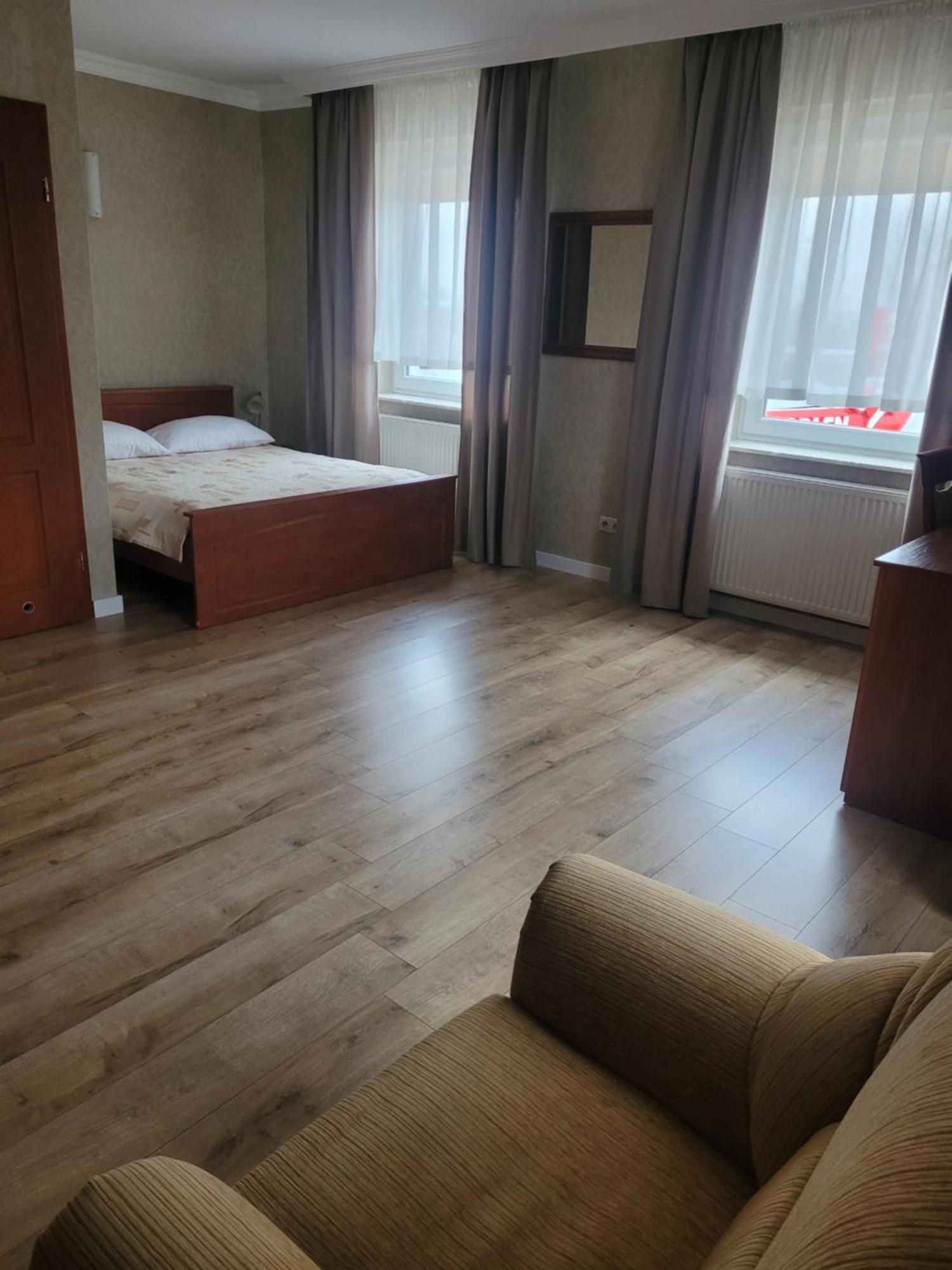 Hotel Arkadia Konskie 外观 照片